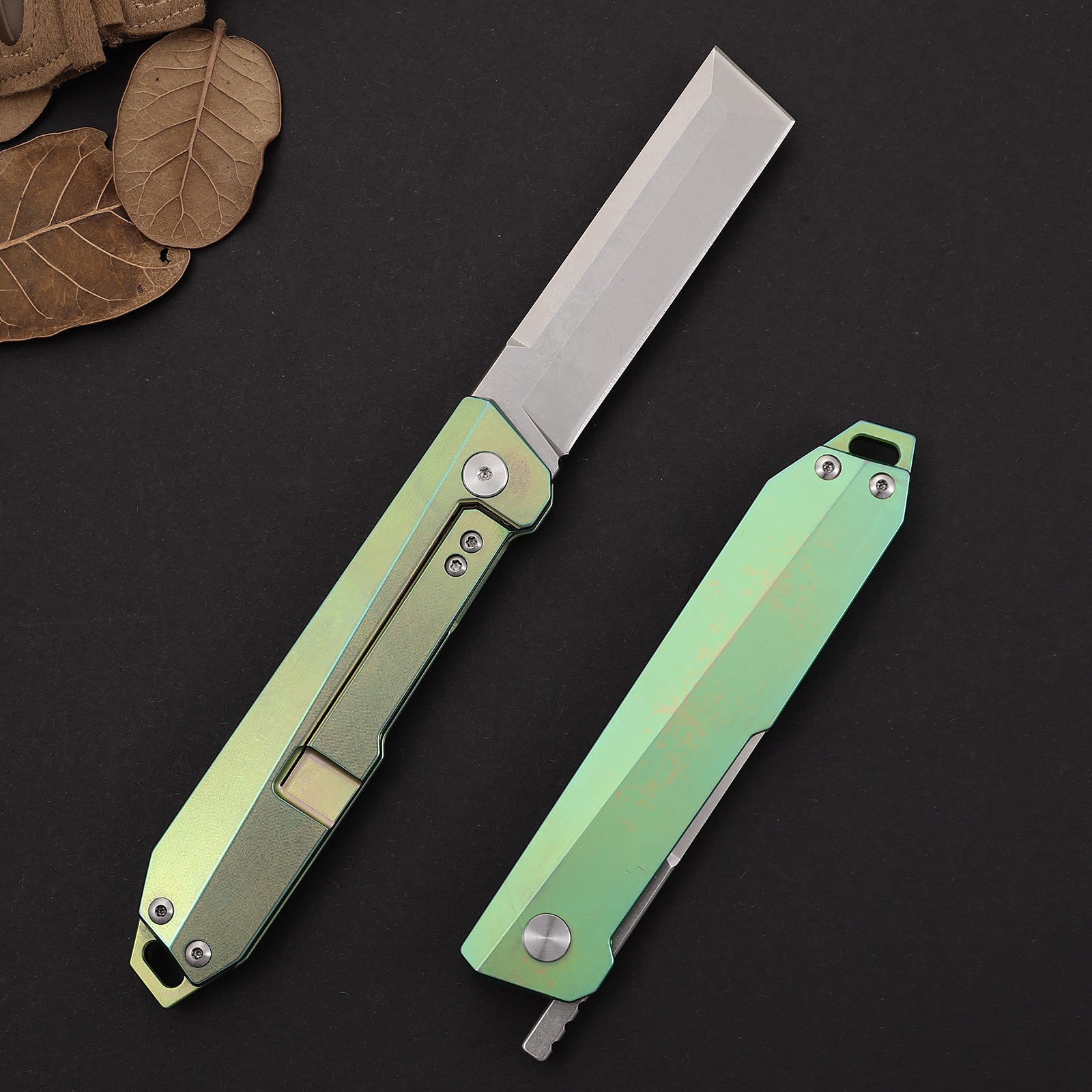 AV2409 Razor-shaped folding knife